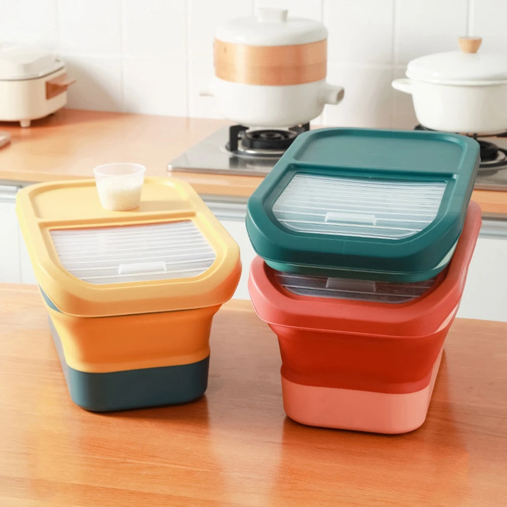 Collapsible Pet Food Container