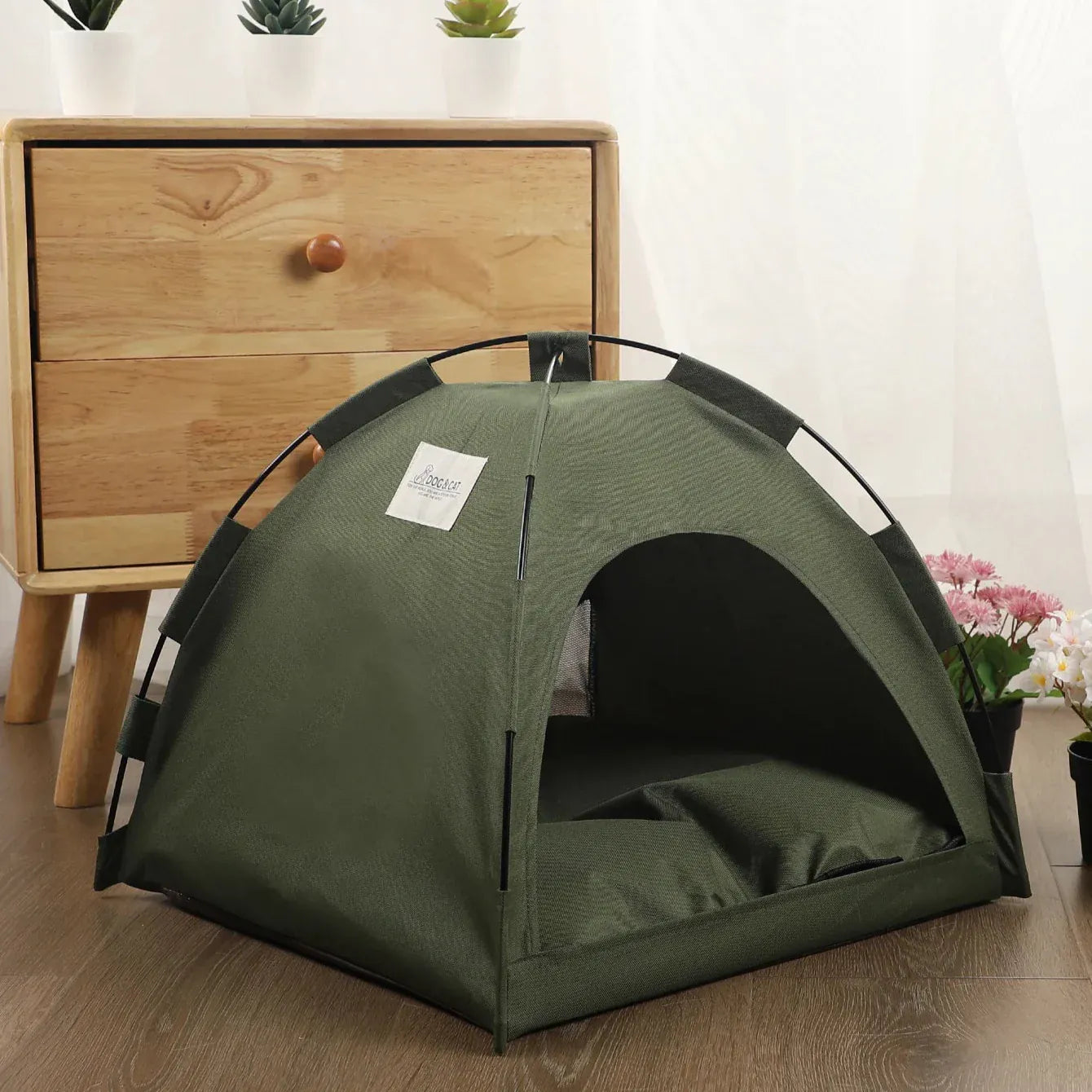 TechnuPet Cat Bed Winter Clamshell Cat Tent Bed