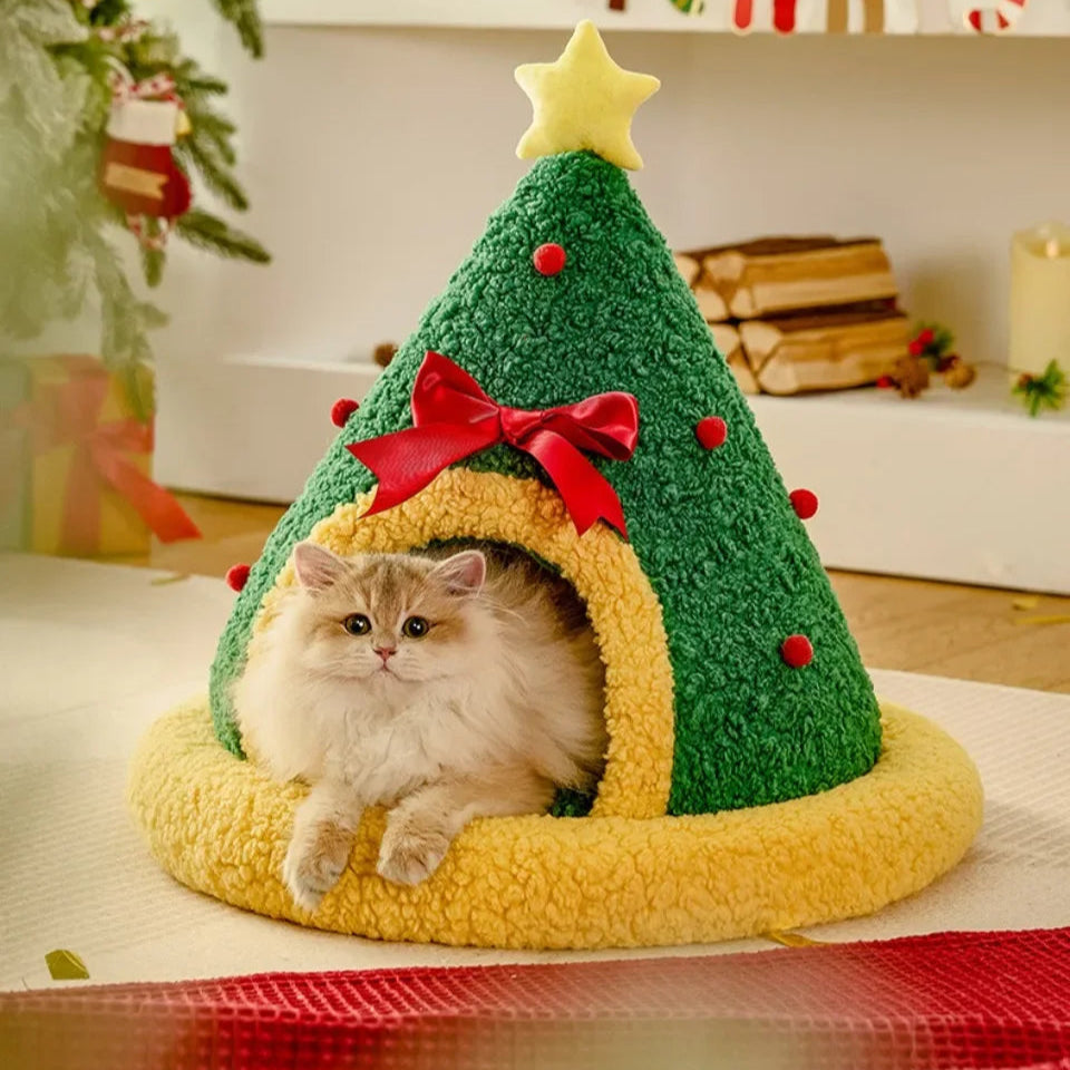 Semi-Closed Christmas Tree Cat & Dog Bed