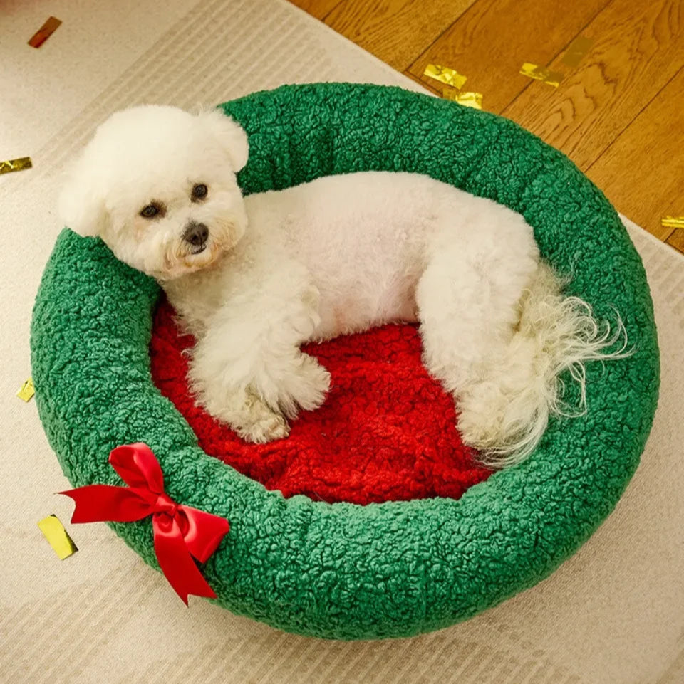 Semi-Closed Christmas Tree Cat & Dog Bed