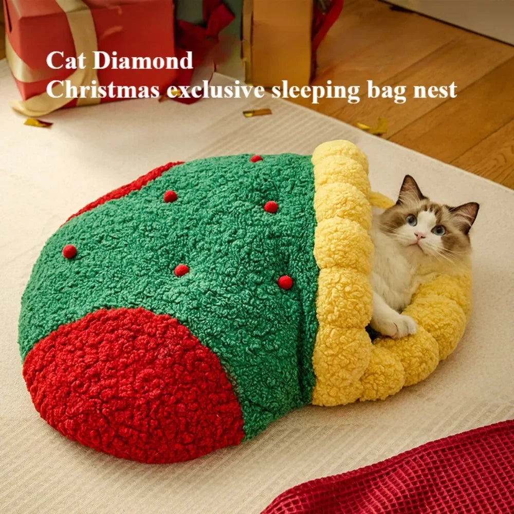 Semi-Closed Christmas Tree Cat & Dog Bed