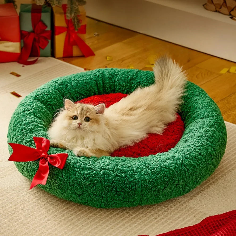 Semi-Closed Christmas Tree Cat & Dog Bed