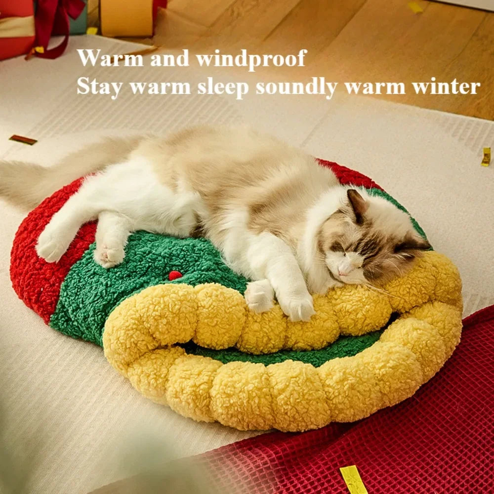 Semi-Closed Christmas Tree Cat & Dog Bed