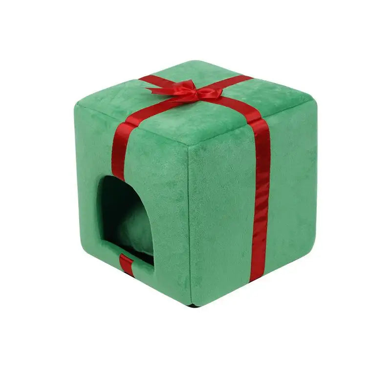 TechnuPet Cat Bed Green square / L Christmas Tree Cat Bed with Gift Box Design
